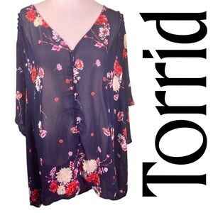 NWOT Torrid 6 blouse